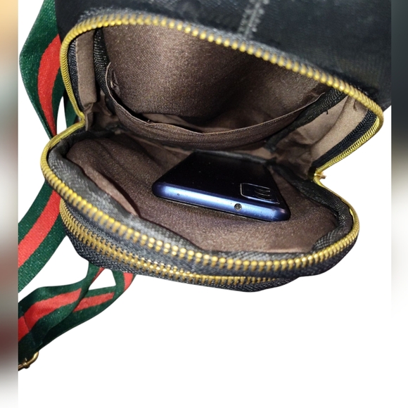 Gucci Crossbody Bag Unisex - Picture 8 of 9